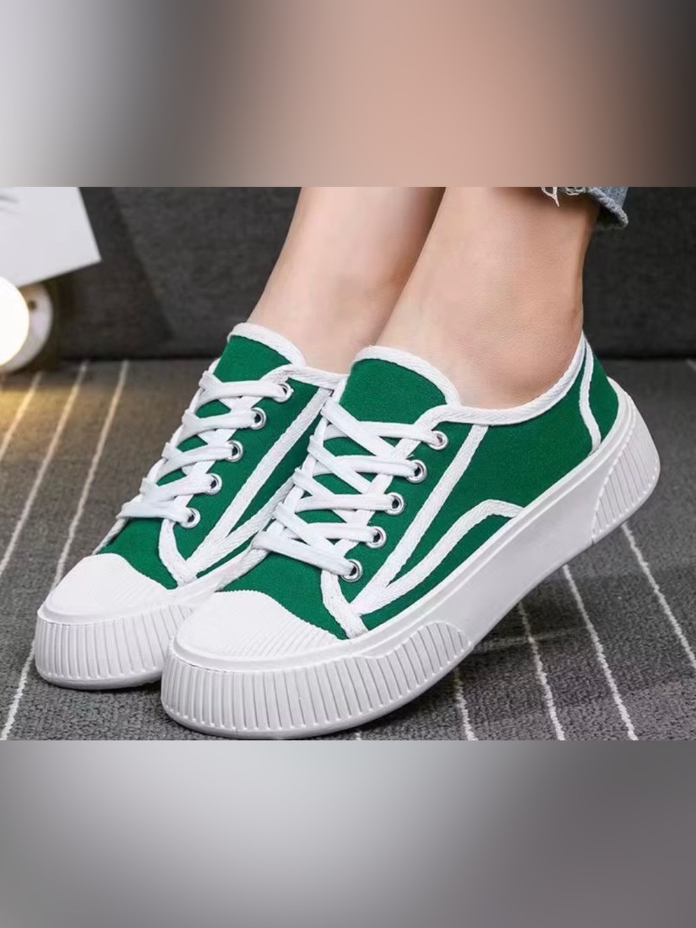 Green Canvas Lace-Up Women's Sneakers